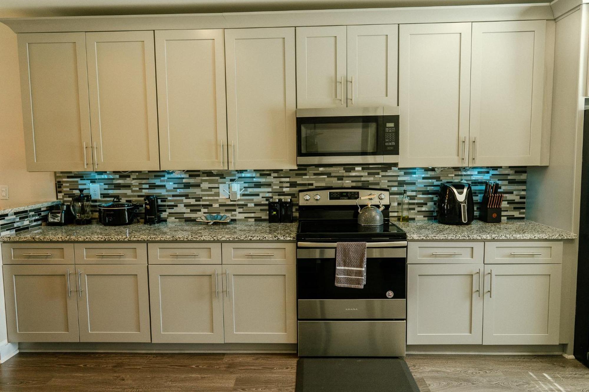 Enjoy This Mini-Mansion Near Downtown And The Airport! Atlanta Exterior photo